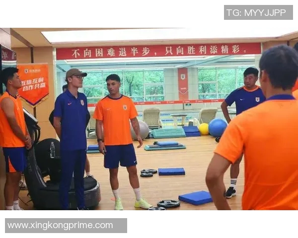 足球报透露韩鹏将继续执教泰山队球队计划更换两名中后场外援